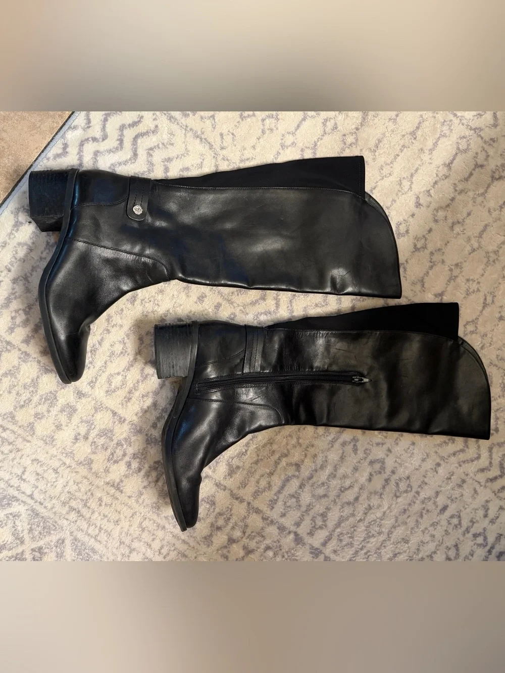 Women's Black Knee-High Leather Riding Boots size 9